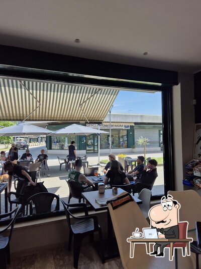 Dai un'occhiata agli interni di Cafelab