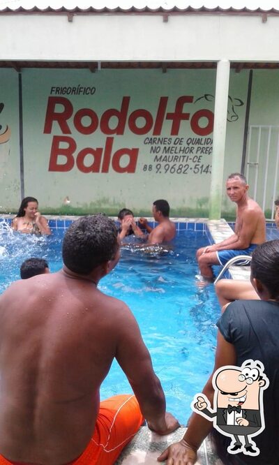 Você pode espairecer no na área externa do Balneário Recanto Verde