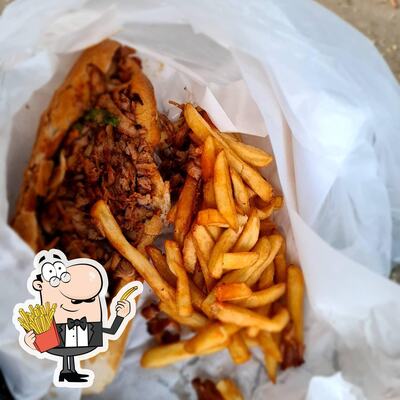 Commandez des pommes frites avec de nombreuses sauces