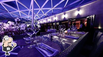 L'intérieur de Golden Rooftop