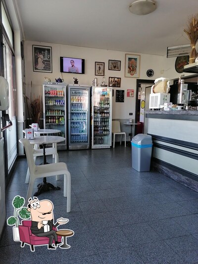 Siediti a un tavolo di Tabaccheria Bar Fortini