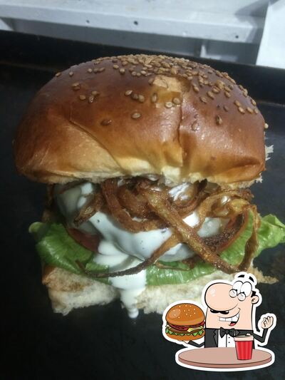 Delicie-se com um hambúrguer no J.M Lanches