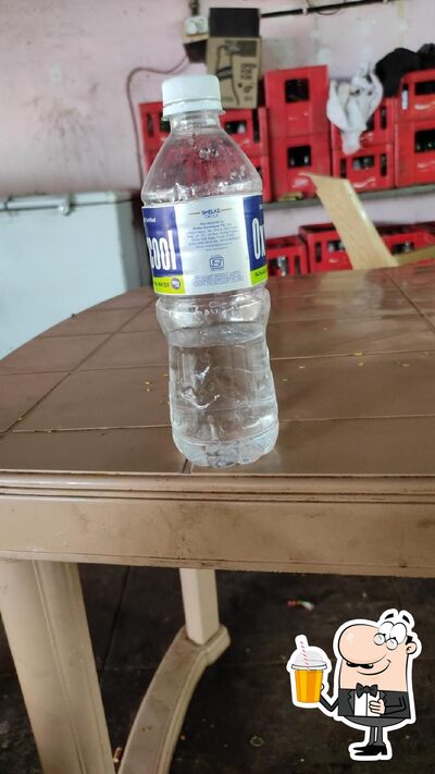 शबरी हॉटेल serves a range of beverages