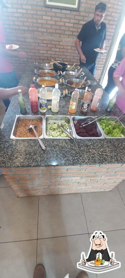 Comida em Restaurante Parada do Zezinho