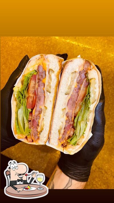 Platos en Gula's Lanches