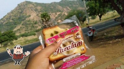 Meals at Pavazham Bakery