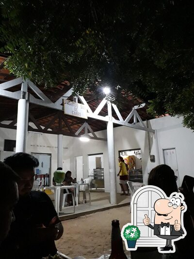 Você pode espairecer no exterior Louro's bar