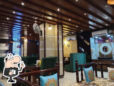 Azizia Multicuisine Restaurant photo