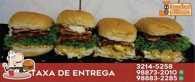 Os hambúrgueres do Jota Lanches e Pizzas Varginha Varginha MG irão satisfazer uma variedade de gostos