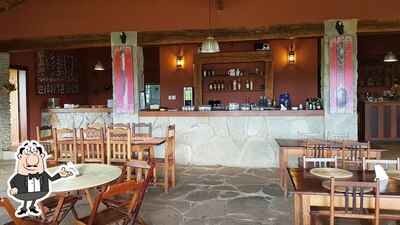 O interior do Restaurante Angu Duro