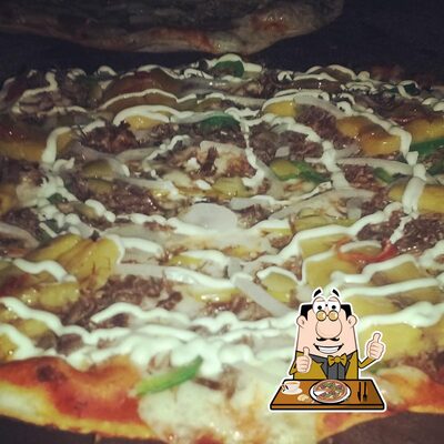 Peça pizza no Pizzaria / Zugga Pizza