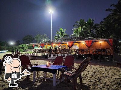 Check out how Gois Beach Shack looks inside