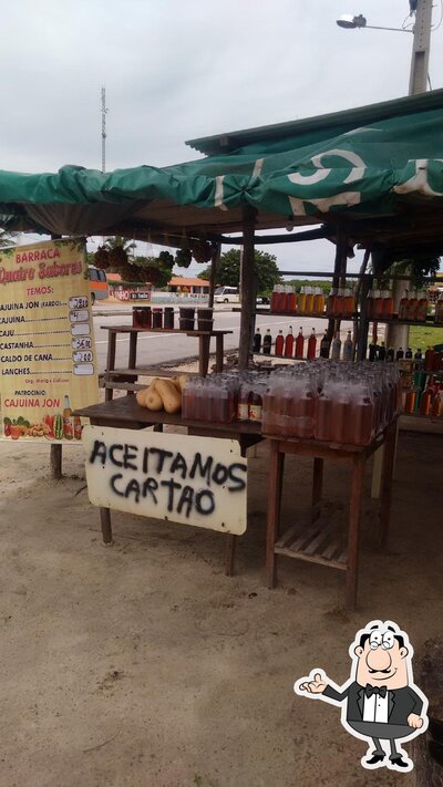 Veja imagens do interior do Quatro Bocas