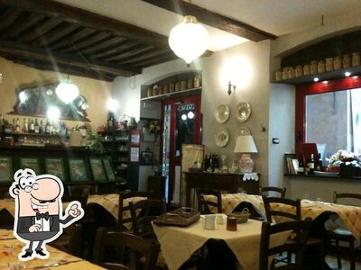 Gli interni di Trattoria da Franca