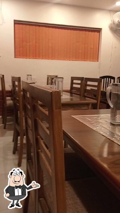 Take a seat at one of the tables at Gulmolas