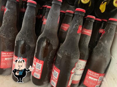 Peça diferentes drinques servidos no Bar Do Pinto