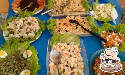 Comida em Restaurante Dourado