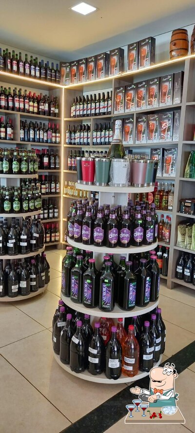 O Casa da Uva provê uma gama de drinques alcoólicas