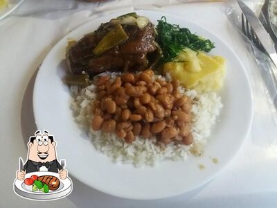 Restaurante da Leila serve refeições de carne