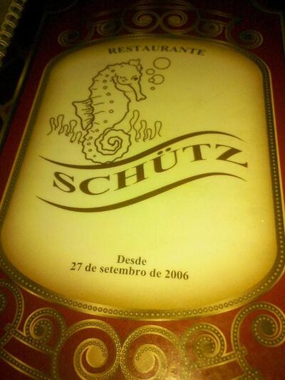 O Restaurante Schutz tem seu próprio representação gráfica