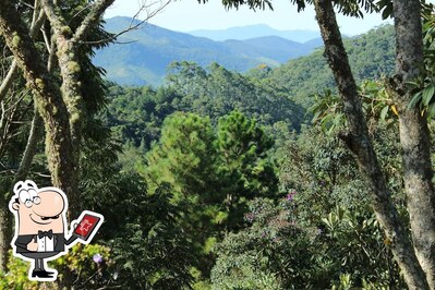 Veja a área externa do Pousada Alto dos Manacás