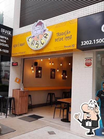 O interior do Açaí Casca Águas Claras
