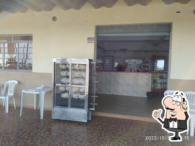 Veja imagens do interior do Rmr Restaurante Dona Rosa