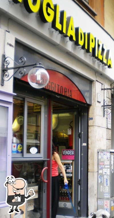 Siediti a un tavolo di Voglia di Caffè