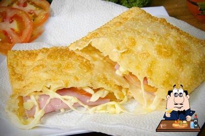 Peça um dos sanduíches disponíveis no SABOR CASEIRO LANCHES