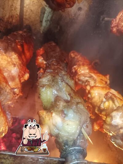Experimente refeições de carne no Super Burger e Pizzas Ravenna. Lages SC