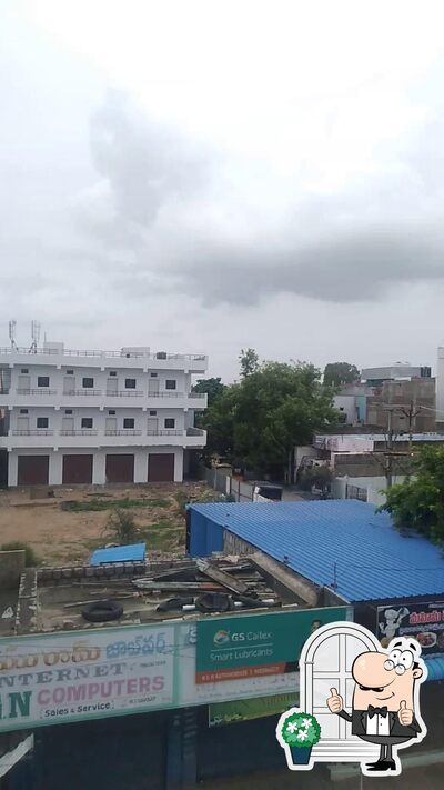 The outside area is an important feature of Raj Restaurant