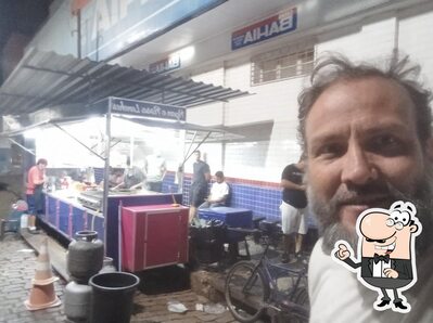 Veja imagens do exterior do Rosa e Ryan Lanches