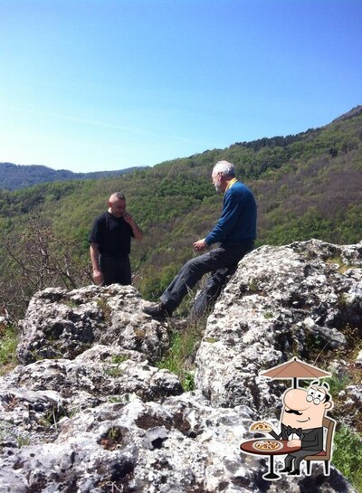 Goditi la vista dall'area esterna di Hostaria Bernardo