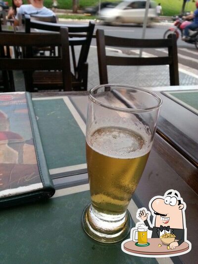Peça um copo de cerveja leve ou escura
