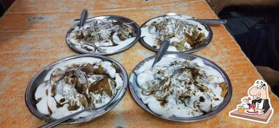 SONU VAISHNO DHABA serves a number of sweet dishes