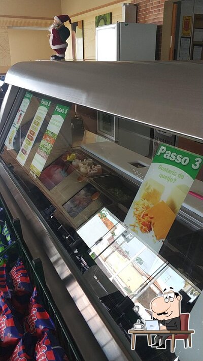 Veja imagens do interior do Subway