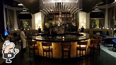 Check out how Sheesh Mahal looks inside
