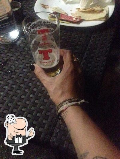 Puoi goderti un drink dal menu