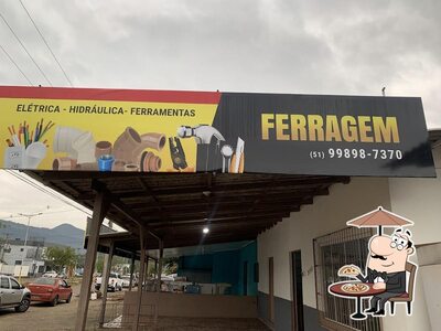 Veja imagens do exterior do Poli Padaria E Confeitaria