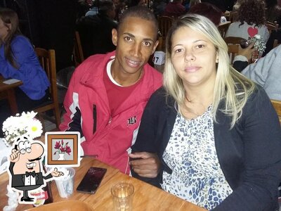 Veja imagens do interior do Pizzaria e Restaurante da Praça