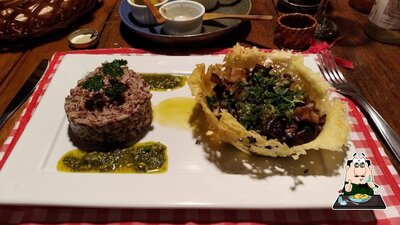 Comida em La Taverne Bistrô