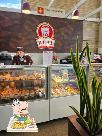 Comida em Padaria Real - Colo de Mãe