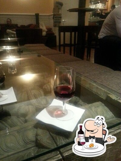 Prova il vino di Bar Corazon