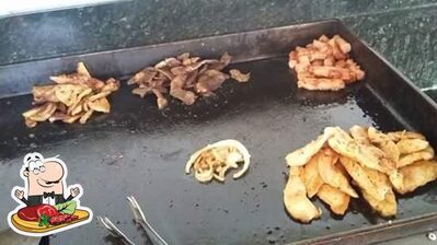Dê uma olhada na variedade de refeições de carne