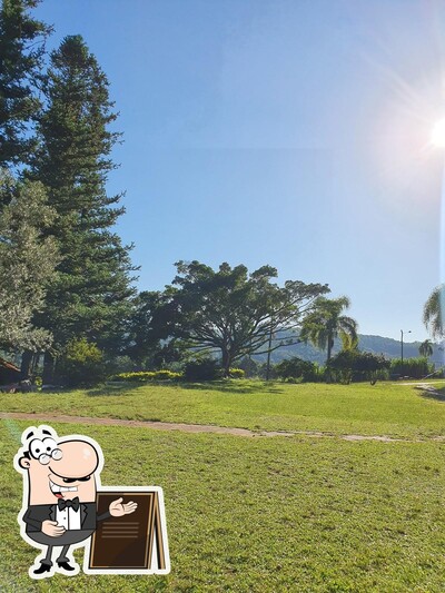 O exterior do Sítio 3 Figueiras