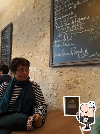 Découvrez le menu du jour sur le tableau
