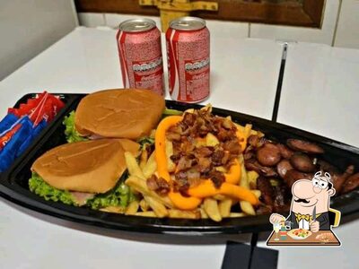 Platos en Space Acai e Lanches