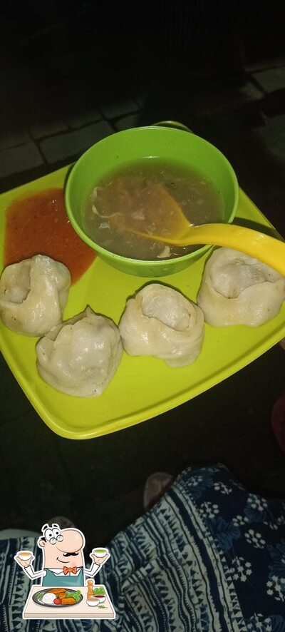Meals at Momowala
