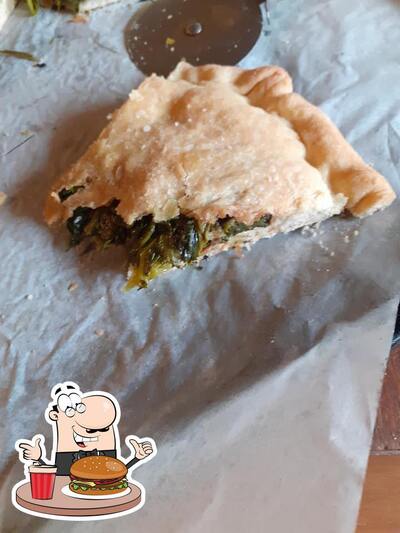 Prenditi un hamburger al ristorante Il Braciere la Rocca Ristorante Pizzeria Bondeno
