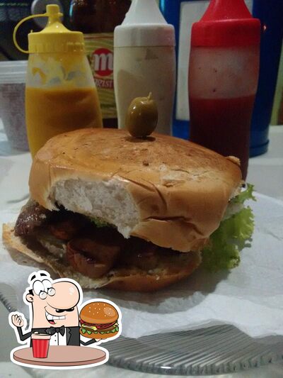 Delicie-se com um hambúrguer no Vilhenas Lanche